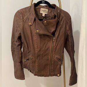 ♥️ Women’s distressed brown moto leather jacket